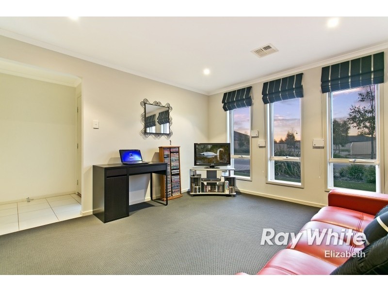 24 The Boulevard, Parafield Gardens SA 5107