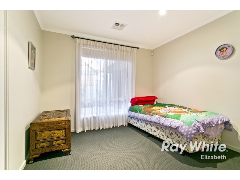 24 The Boulevard, Parafield Gardens SA 5107