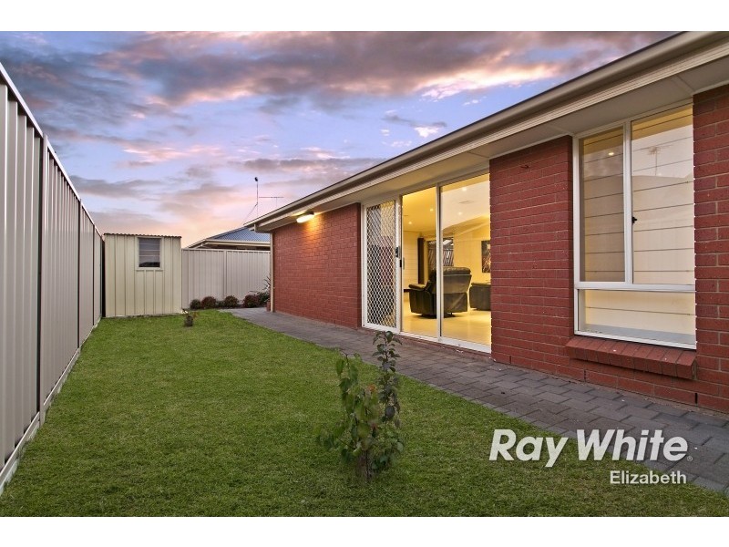 24 The Boulevard, Parafield Gardens SA 5107