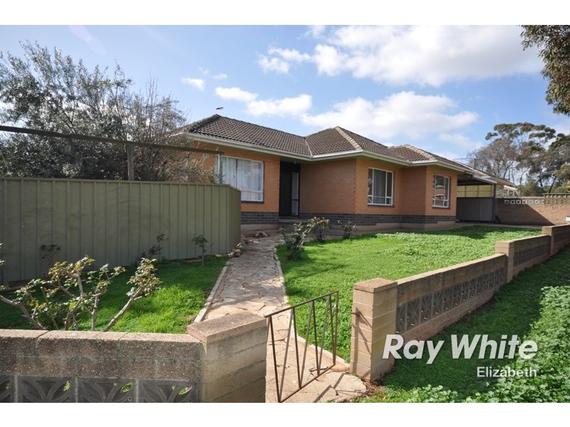 2 Leabrook Drive, Para Hills SA 5096