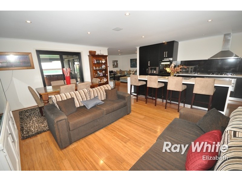 5 Matthew Rise, Blakeview SA 5114