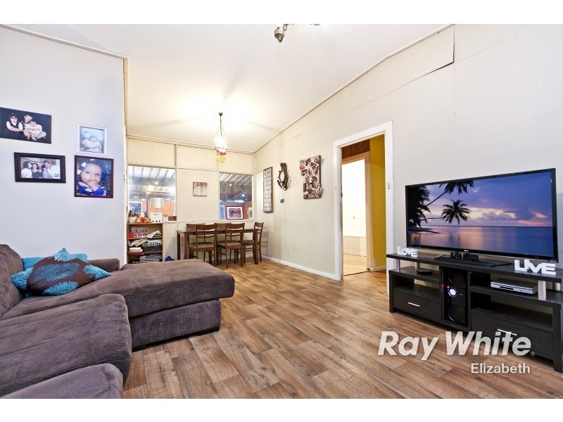 6 Tolmer Road, Elizabeth Park SA 5113