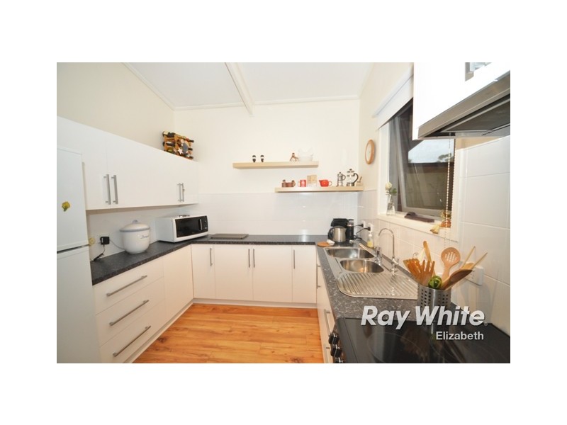 26 Cavenagh Street, Elizabeth Downs SA 5113