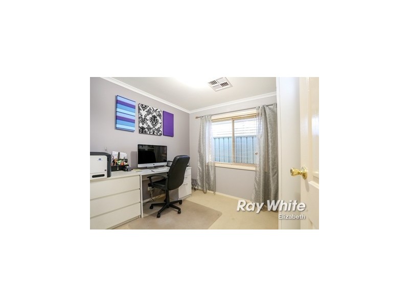 6 Oxford Court, Elizabeth Park SA 5113