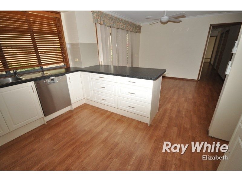 8 Penarth Court., Hillbank SA 5112