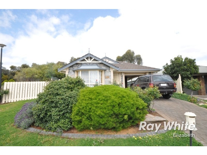 6 Chestnut Grove, Hillbank SA 5112