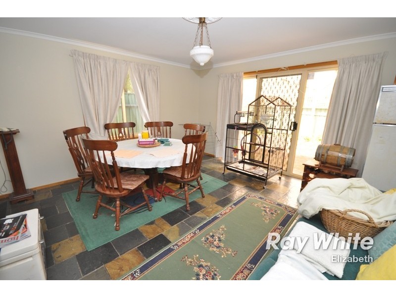 6 Chestnut Grove, Hillbank SA 5112