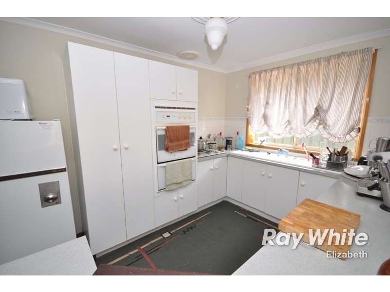 6 Chestnut Grove, Hillbank SA 5112