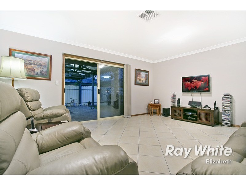 5 Greenlea Court., Munno Para West SA 5115