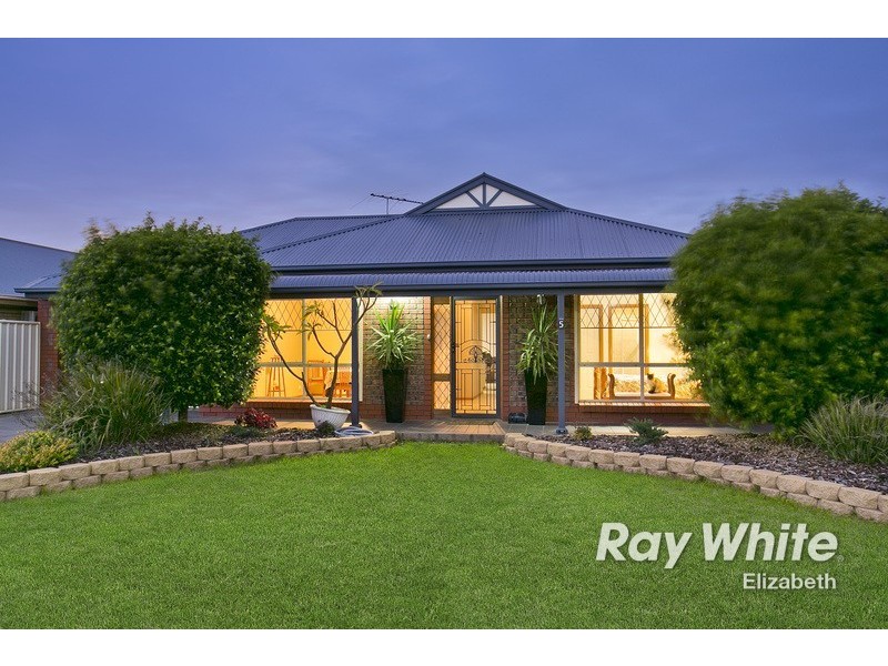 5 Greenlea Court., Munno Para West SA 5115