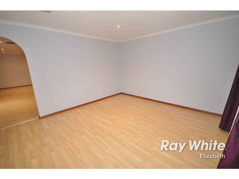 4 Cuneo Place., Golden Grove SA 5125
