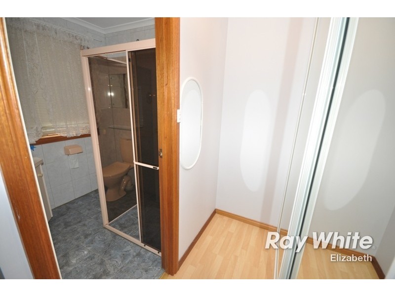 4 Cuneo Place., Golden Grove SA 5125