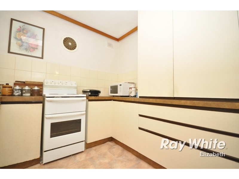 22 Dauntless Crescent, Elizabeth Downs SA 5113