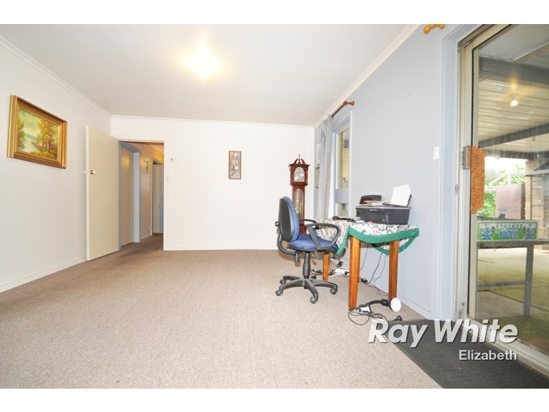 22 Dauntless Crescent, Elizabeth Downs SA 5113
