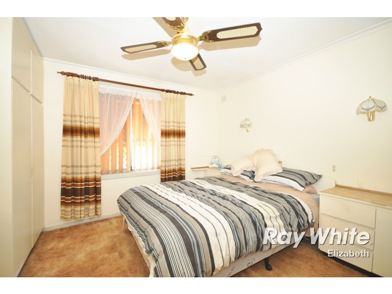 22 Dauntless Crescent, Elizabeth Downs SA 5113