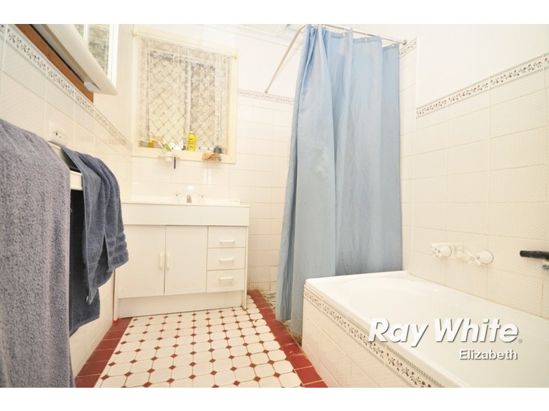 22 Dauntless Crescent, Elizabeth Downs SA 5113