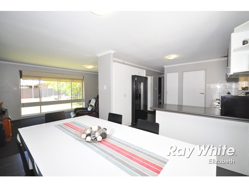 1 Daubney Court, Salisbury Downs SA 5108