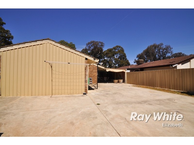 1 Daubney Court, Salisbury Downs SA 5108