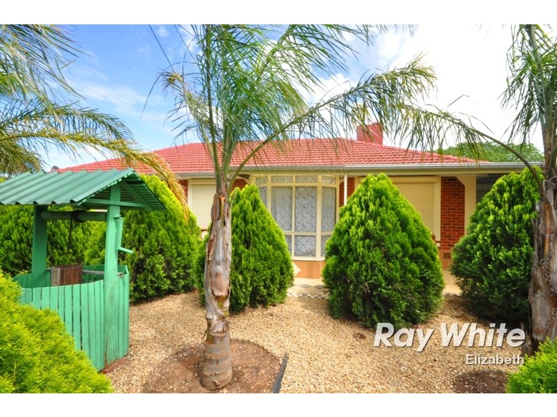 31 Bloomfield Crescent, Elizabeth Downs SA 5113