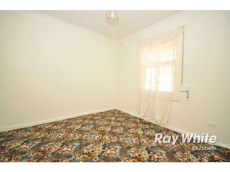 31 Bloomfield Crescent, Elizabeth Downs SA 5113