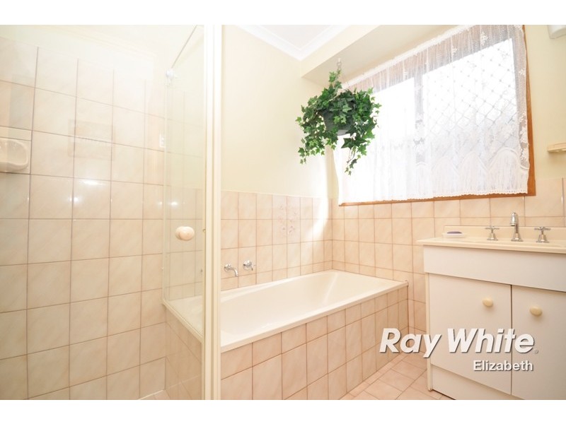 2 Nunn Court, Paralowie SA 5108