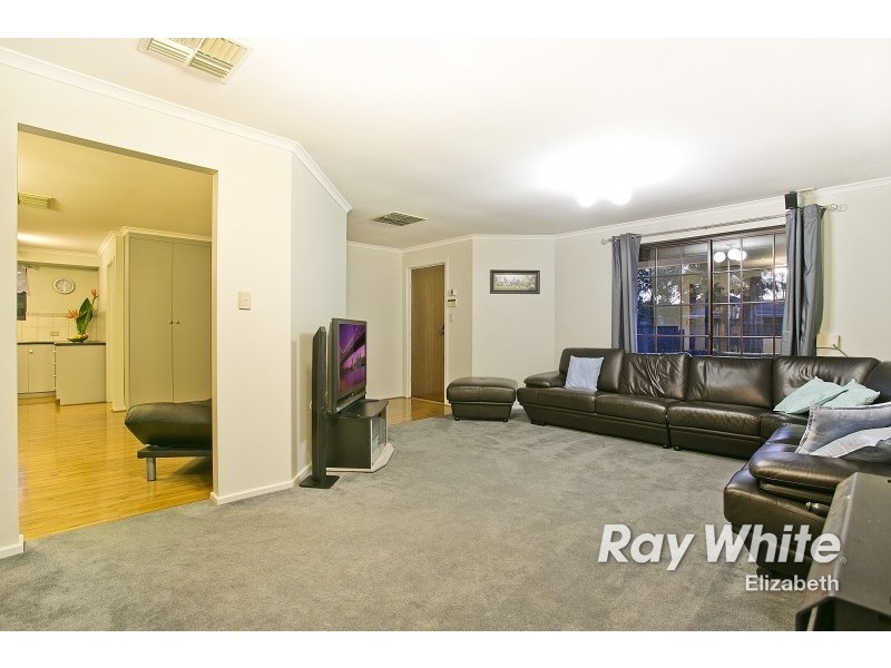 25 General Drive, Paralowie SA 5108