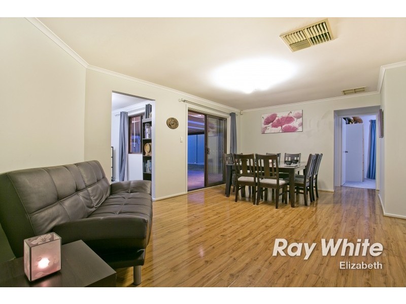 25 General Drive, Paralowie SA 5108