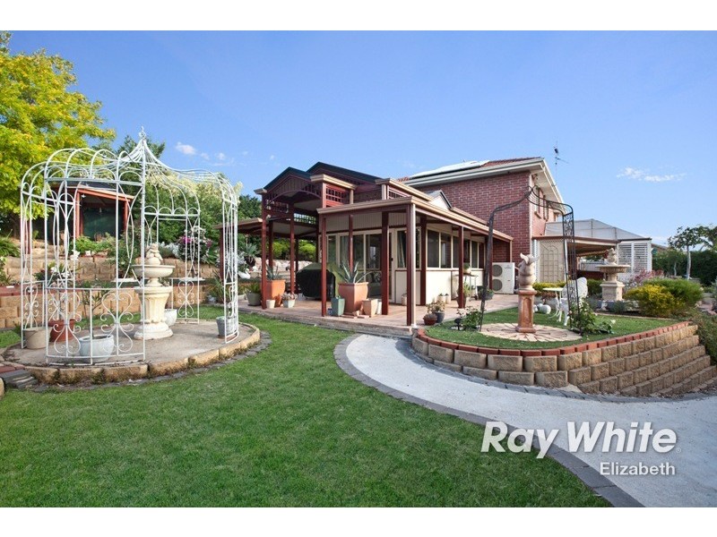 32 Honeysuckle Drive, Hillbank SA 5112