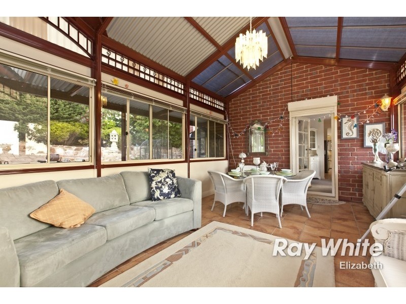 32 Honeysuckle Drive, Hillbank SA 5112