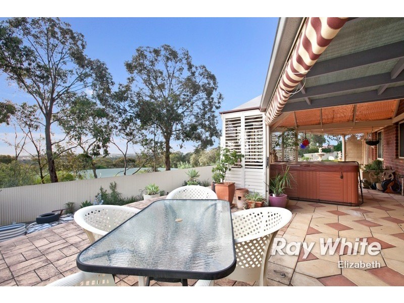 32 Honeysuckle Drive, Hillbank SA 5112