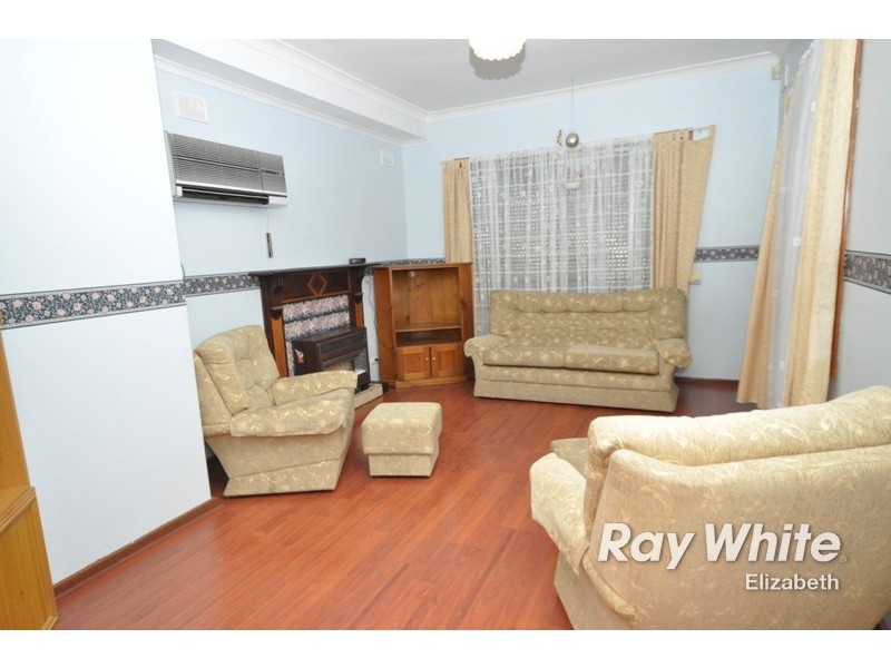 16 Berberis Street, Elizabeth Vale SA 5112