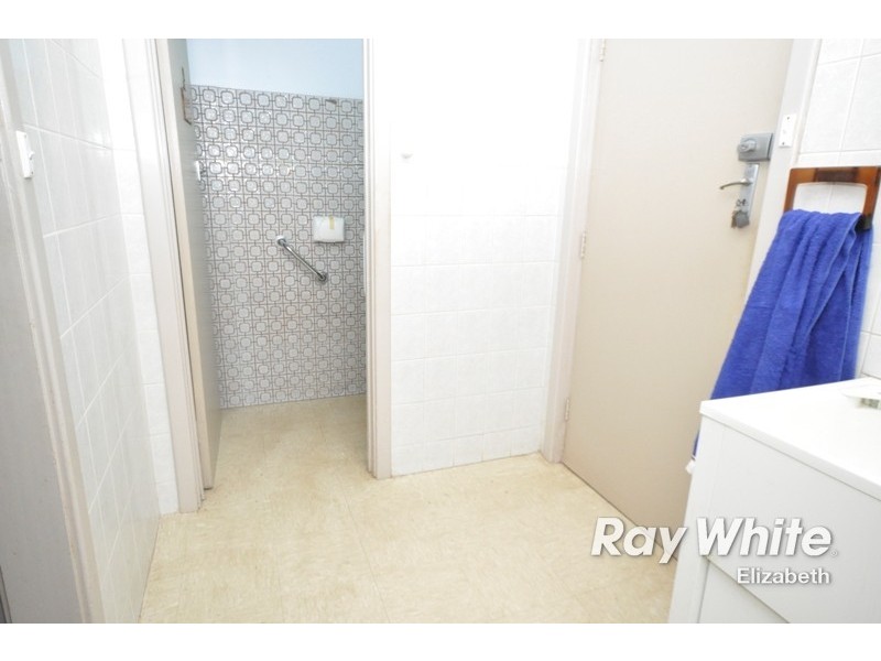 16 Berberis Street, Elizabeth Vale SA 5112