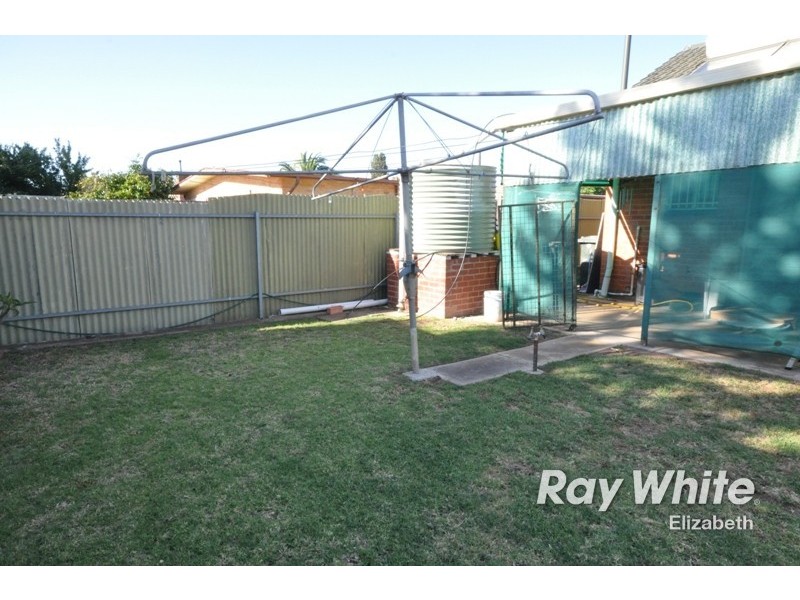16 Berberis Street, Elizabeth Vale SA 5112