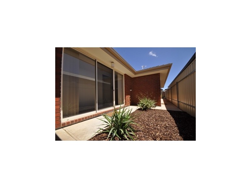 6 The Circuit, Smithfield SA 5114