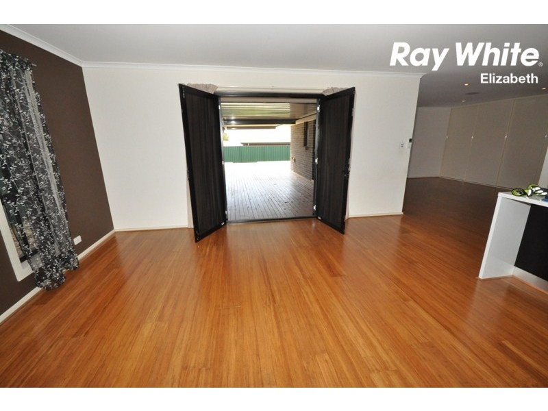 5 Matthew Rise, Blakeview SA 5114