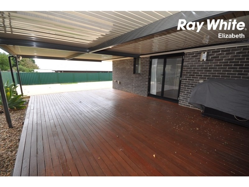 5 Matthew Rise, Blakeview SA 5114