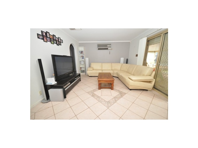 16 Blackburn Road, Hillbank SA 5112