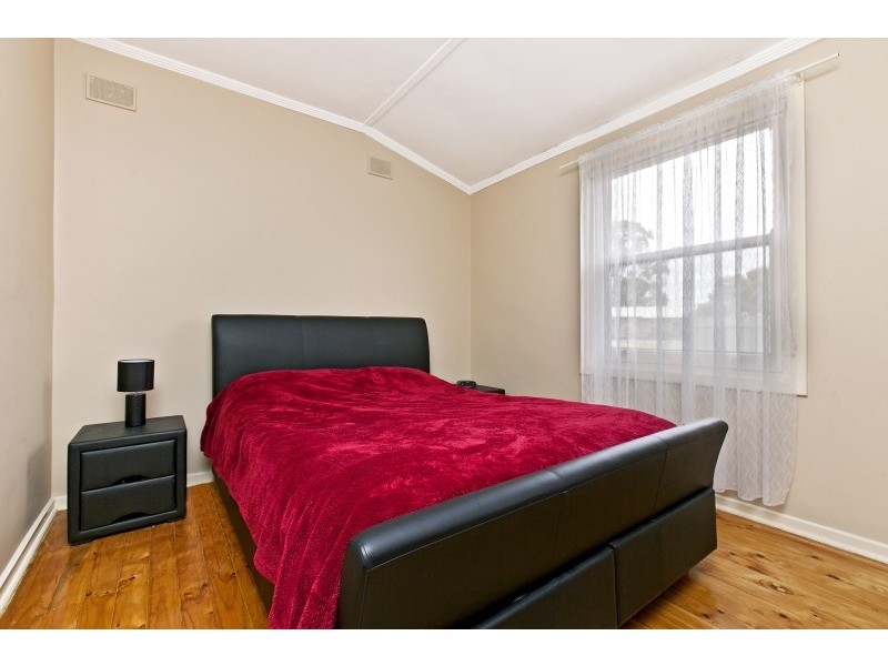 33 Jeffries Road, Elizabeth South SA 5112