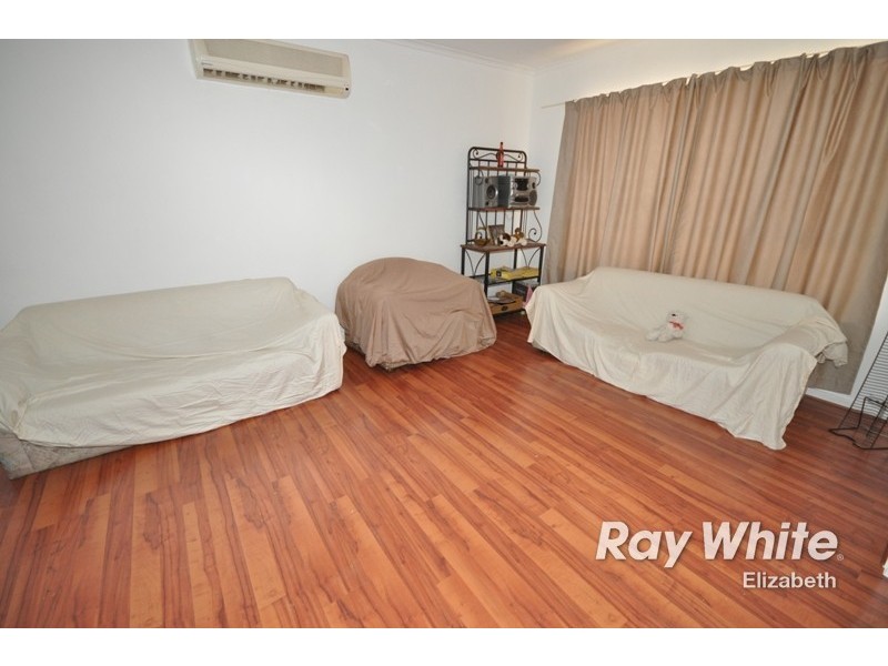 2. Leabrook Drive, Para Hills SA 5096