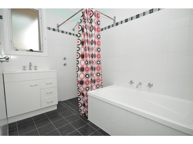 2 Tulip Court, Parafield Gardens SA 5107