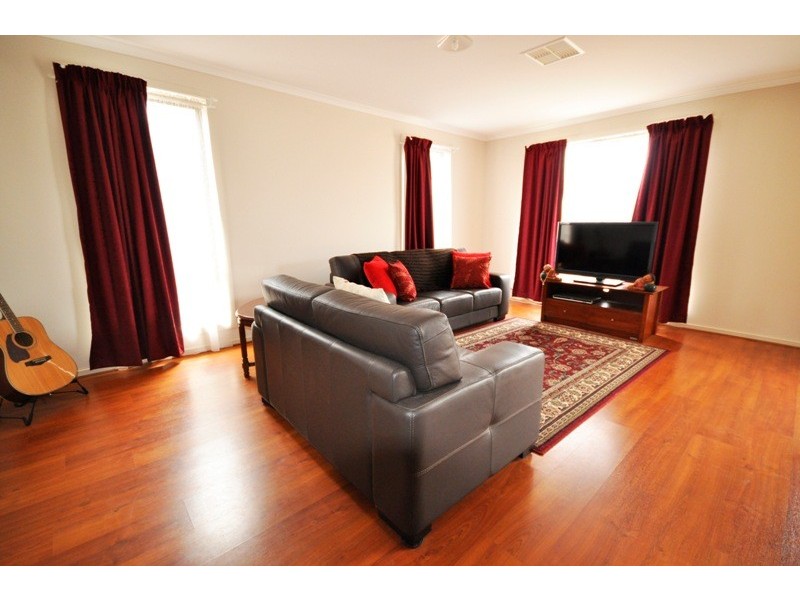 48 East Parkway, Andrews Farm SA 5114