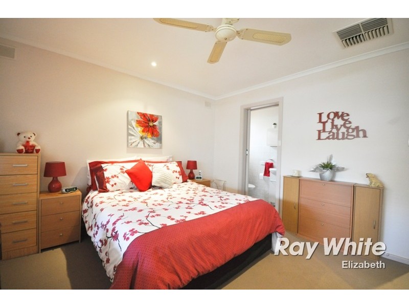 9 Almond Court, Salisbury SA 5108