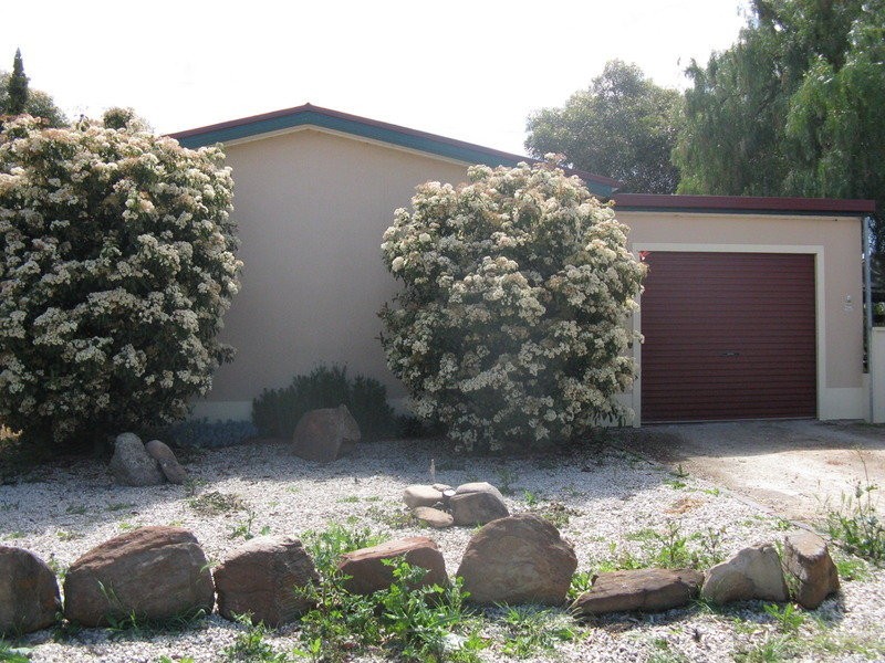 35 Carabeen Crescent, Andrews Farm SA 5114