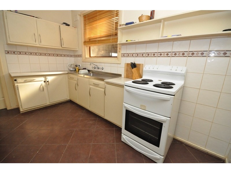 22 Shaftesbury Road, Elizabeth Vale SA 5112