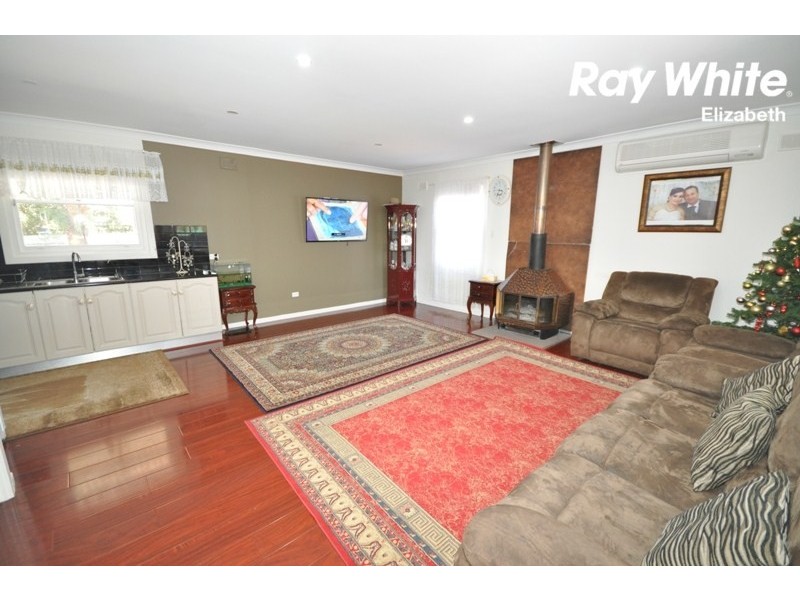 51 Hanson Road, Elizabeth Downs SA 5113