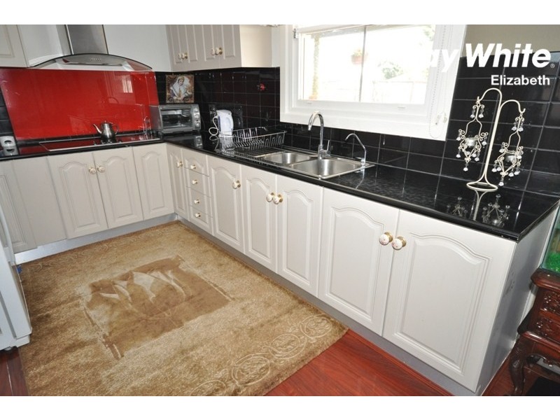 51 Hanson Road, Elizabeth Downs SA 5113