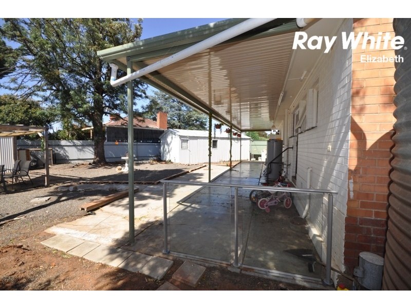 51 Hanson Road, Elizabeth Downs SA 5113