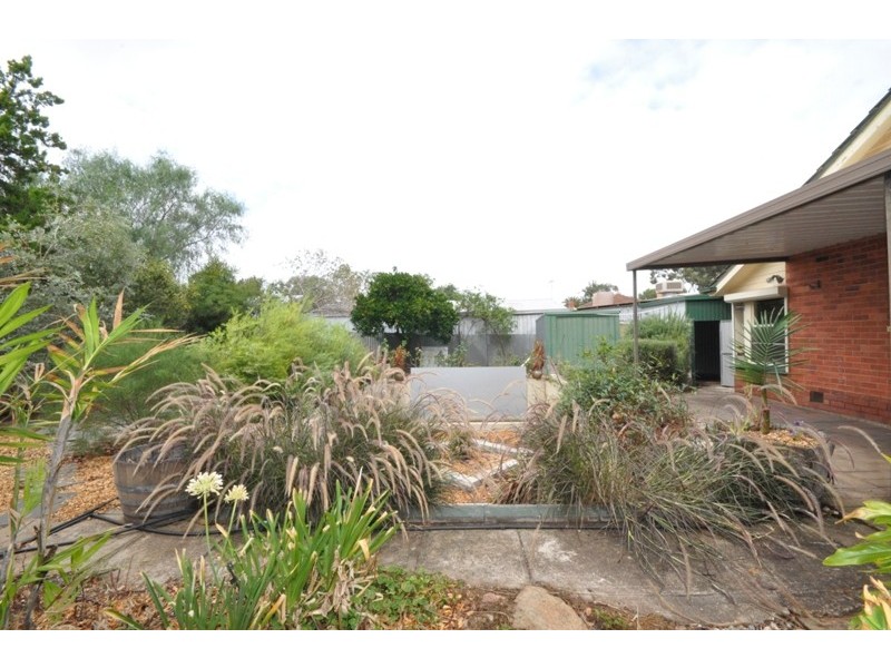 22 Bloomfield Crescent, Elizabeth Downs SA 5113