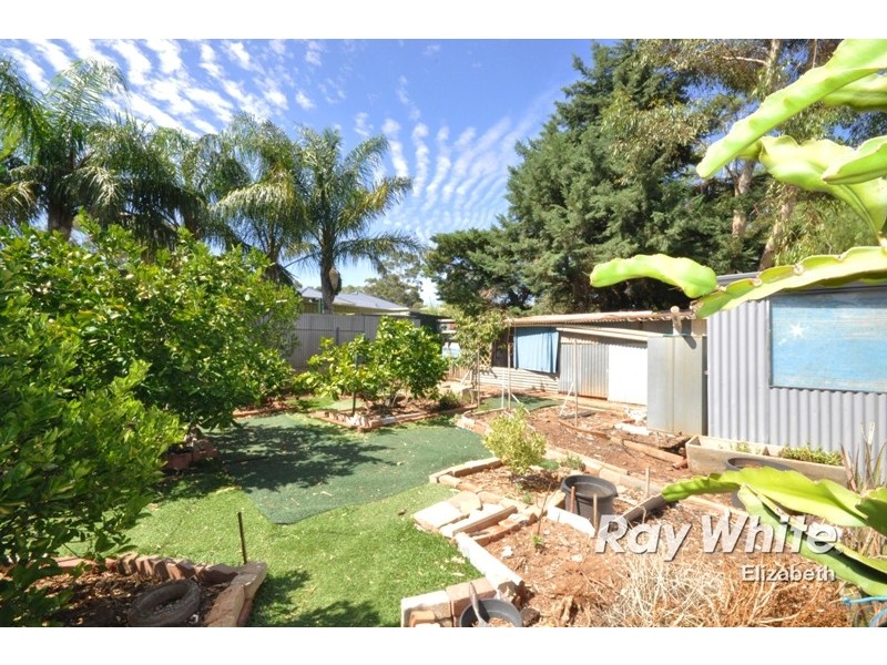 18 Halsey Road, Elizabeth East SA 5112
