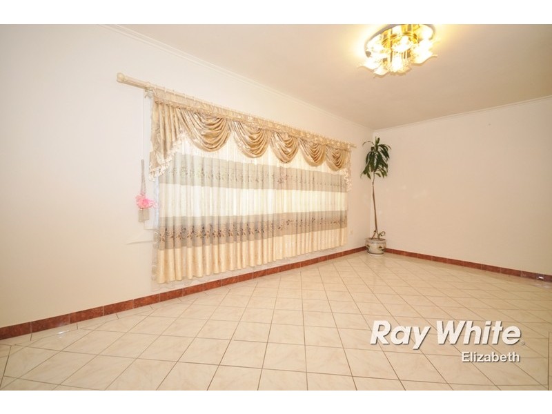 18 Halsey Road, Elizabeth East SA 5112